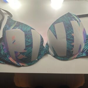 PINK vs bra